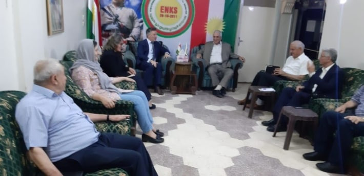 المبعوث الأمريكي الجديد يجري ل...