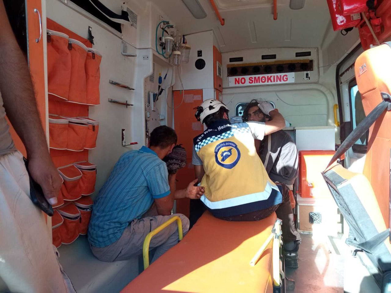 ضحايا إثر حوادث سير عدّة في إد...