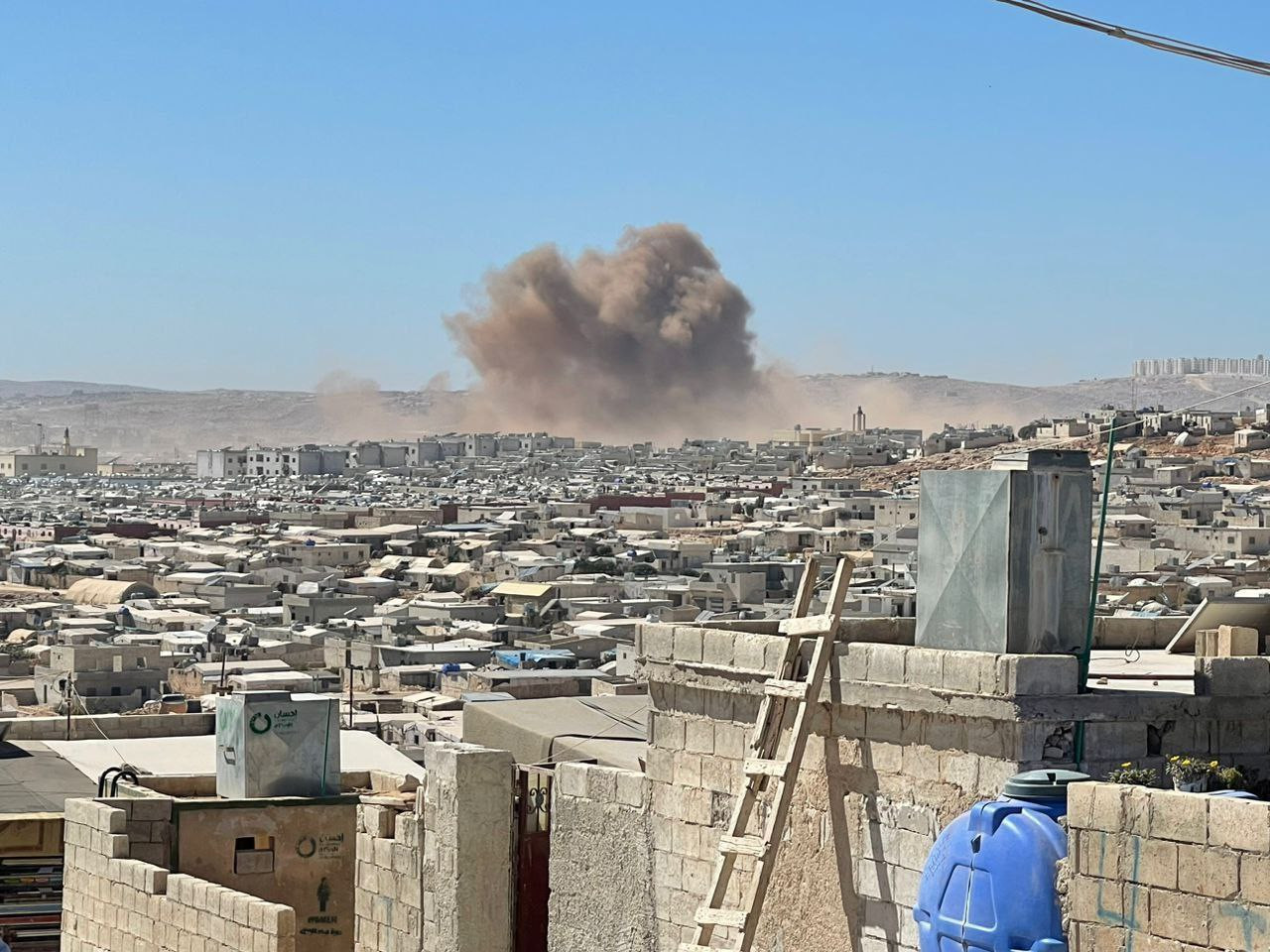 طائــرات روسيا تقصــف جبل الزا...