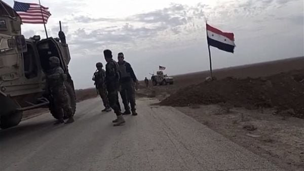 النظام يعترض رتلا أمريكيا في ا...