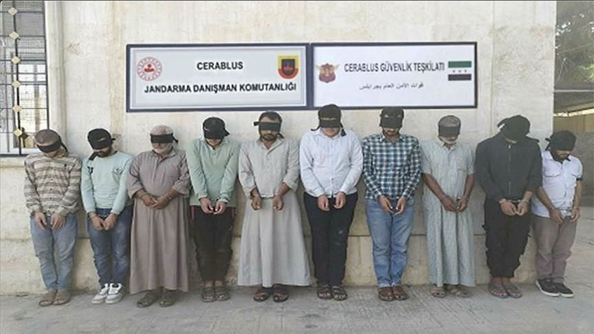 تركيا تعتقل 15 عنصرا من "داعش"...