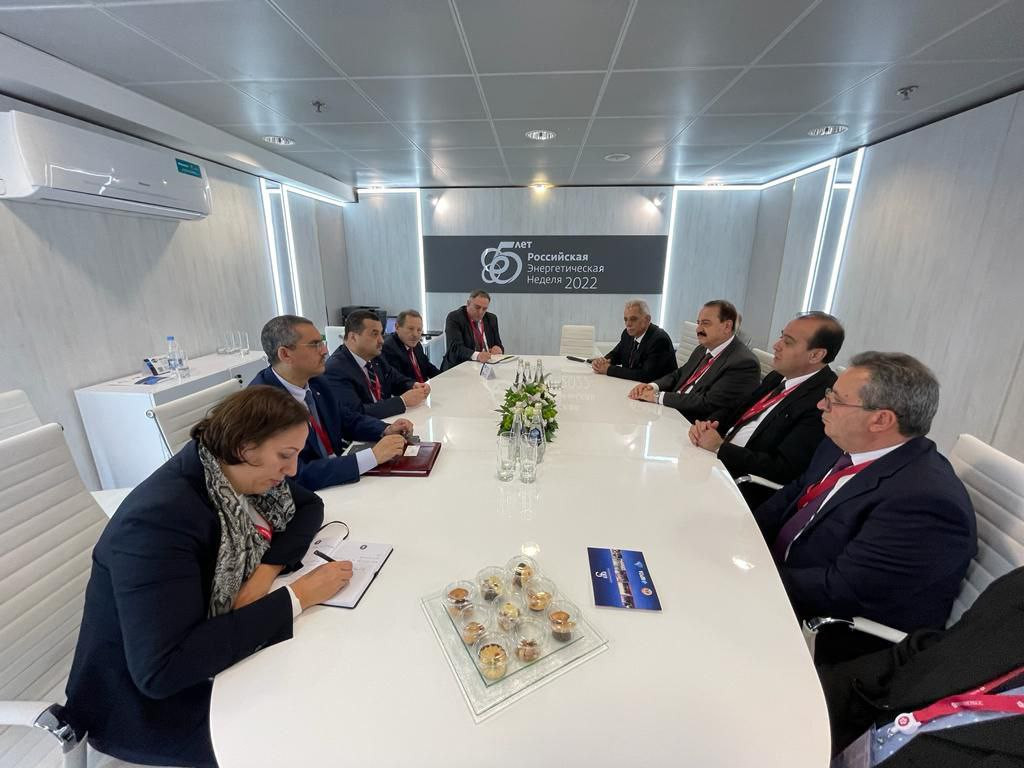 النظام يفاوض الجزائر لتزويده ب...