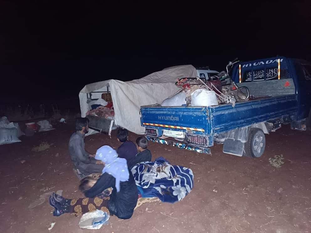 ضحايا مدنيون بقصف على مخيم "كو...