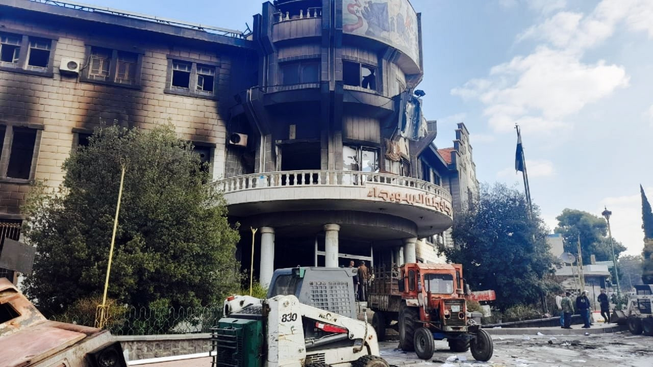 "الدفاع الوطني" يتهم حزبا معار...