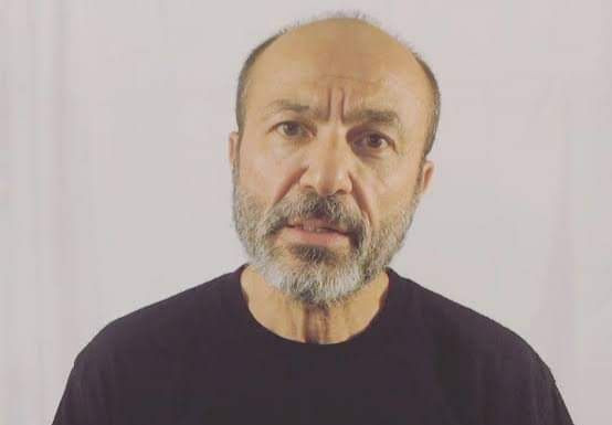 فنان سوري يجدد المطالبة بالمعت...