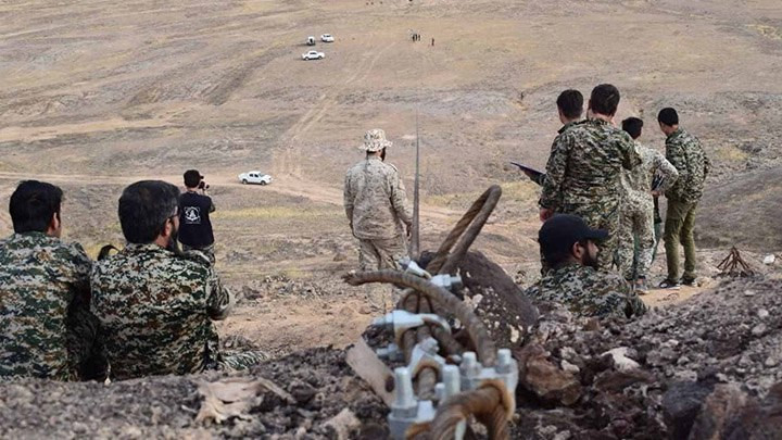 رعاة أغنام يعثرون على جثتي عنص...