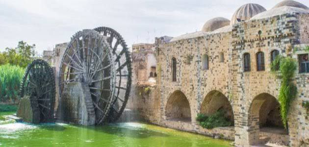 رغم التحذيرات.. احتفال رأس الس...