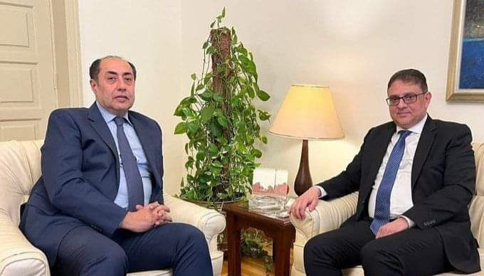 "بدر جاموس" يصل إلى القاهرة.....