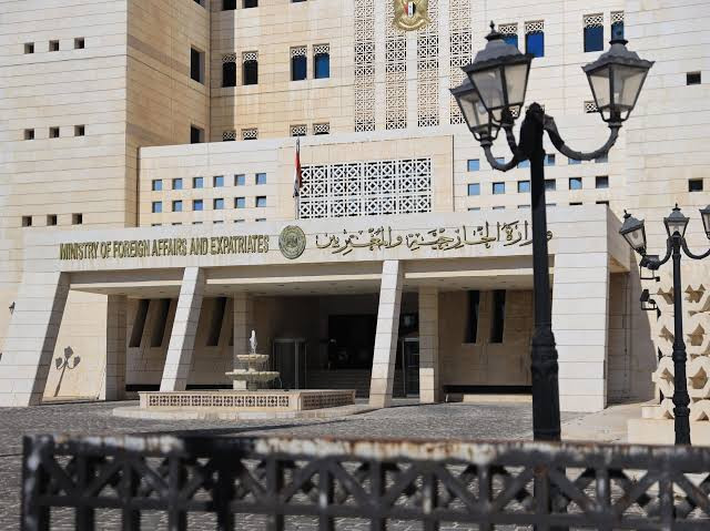 النظام يحتج على الدعم الأميركي...