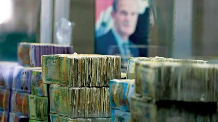 "المركزي" يخفض قيمة ليرة سورية...