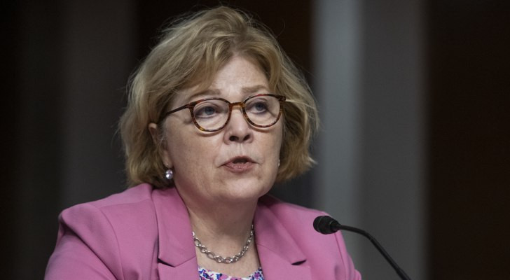 مسؤولة أمريكية: يجب معاملة الن...