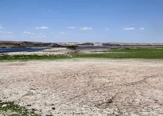 خبير "موارد طبيعية" يحذر من كا...