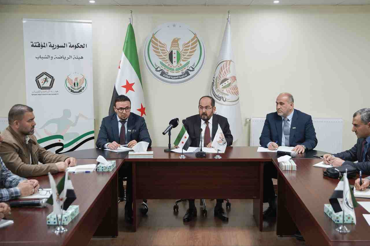 'الحكومة المؤقتة" تحدد عطلة عي...