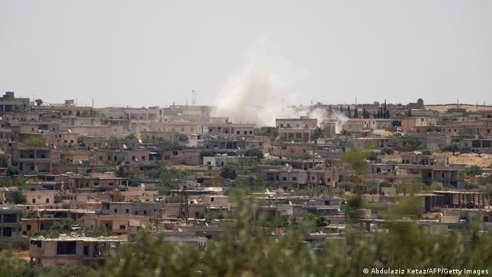 إدلب.. شهيدة وجرحى بقصف للنظام...