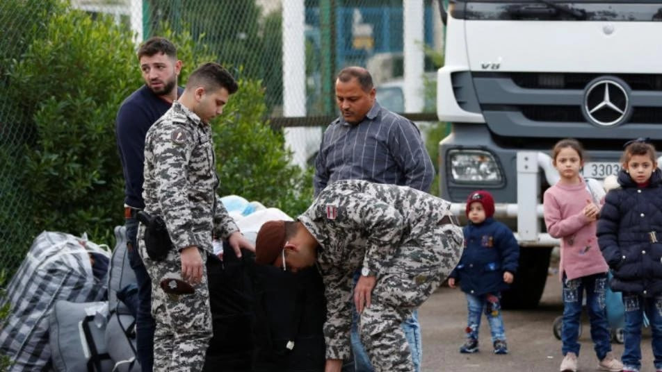 منظمة دولية تطالب بوقف ترحيل ا...