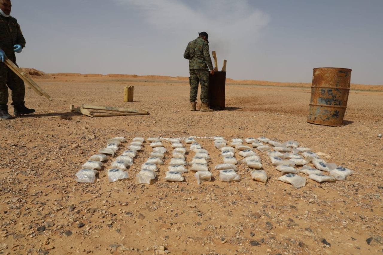 "جيش سوريا الحرة" يحبط تهريب 7...