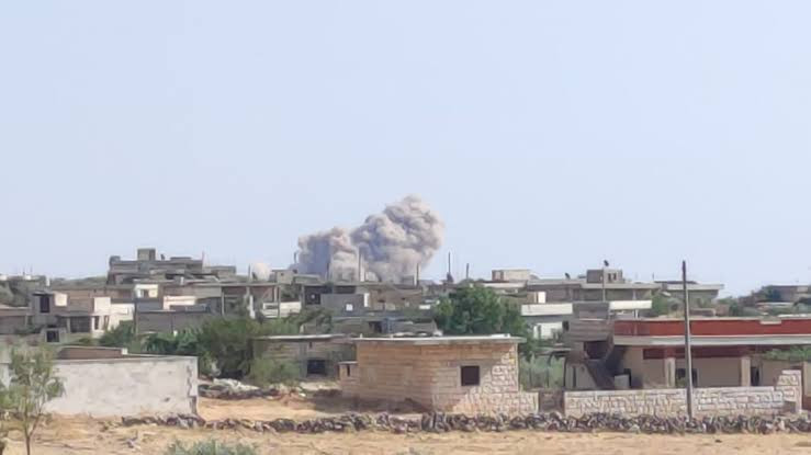 طائرات روسيا ومدفعية النظام تق...