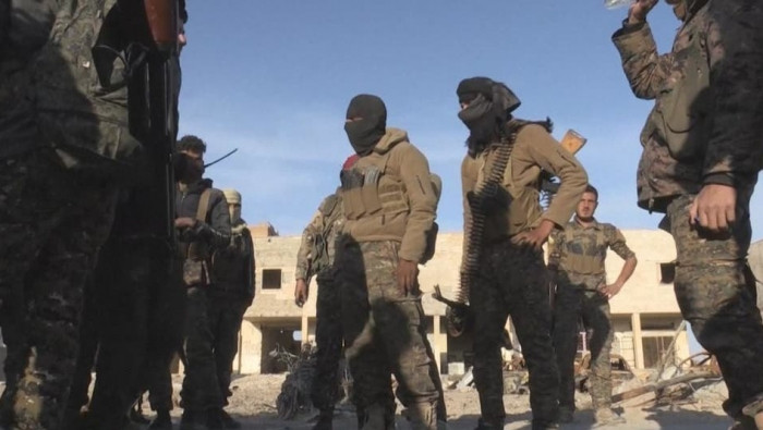 محكمة عراقية تقضي بإعدام ثلاثة...