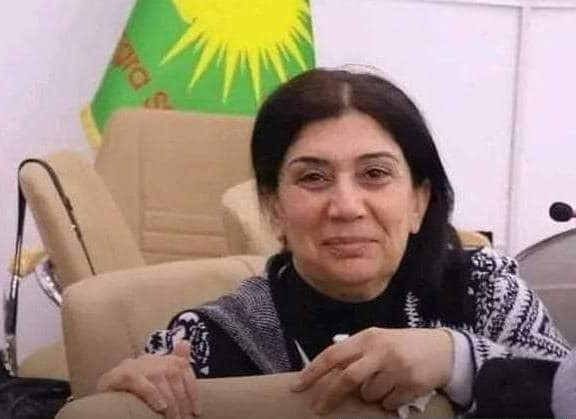 مقتل مسؤولة بـ "الإدارة الذاتية" وسائقها بقصف "مسيرة" شمال الحسكة 