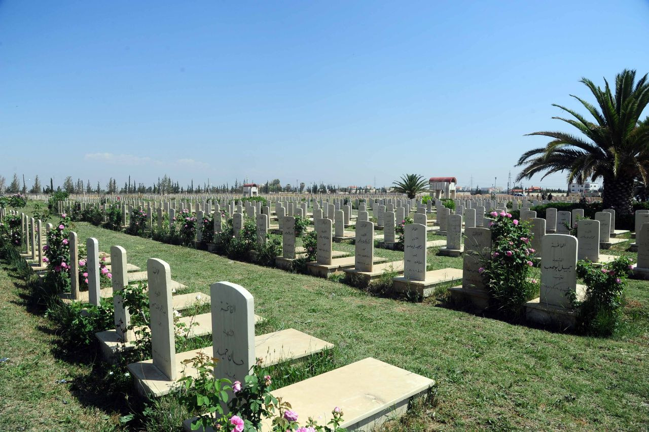 انتعاش "السوق السوداء للقبور"...