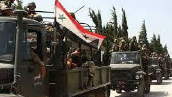 النظام يستغل القرار الأمريكي بالانسحاب ويحشد على أطراف منبج