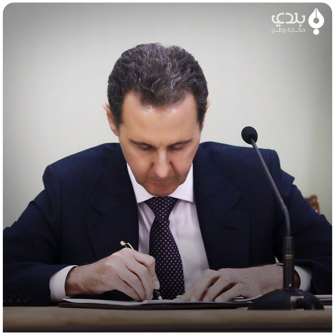 الكاتب الكويتي "عبد العزيز ضوي...