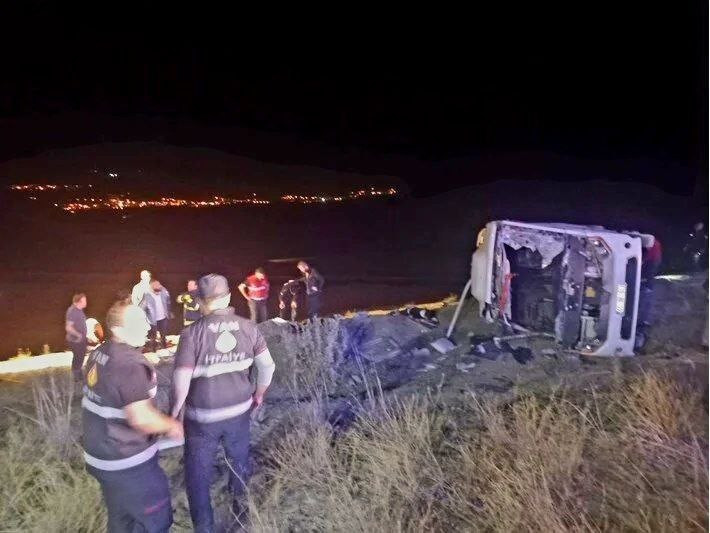 خلال نقلهم لمركز الترحيل.. وفا...