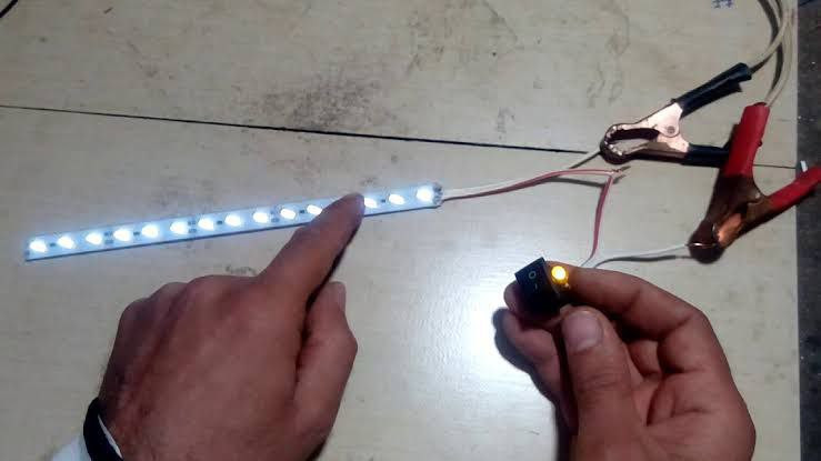 إضاءة منزل بـ4 ليدات تكلّف 900...