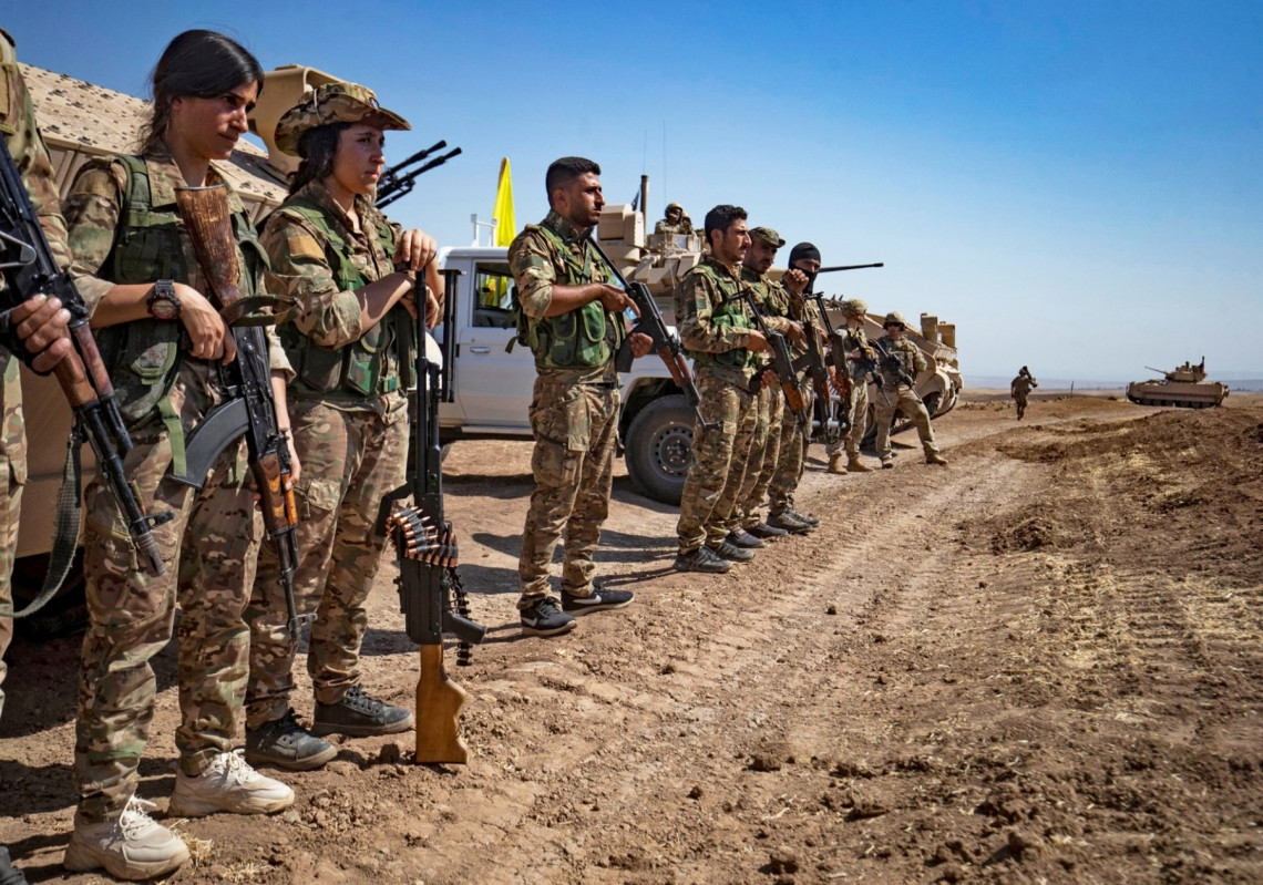 "الإدارة الذاتية" تلزم المعلمي...