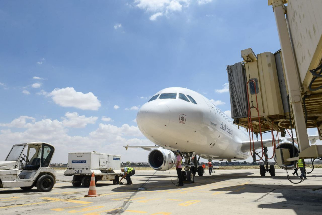 خروج مطاري حلب ودمشق عن الخدمة...