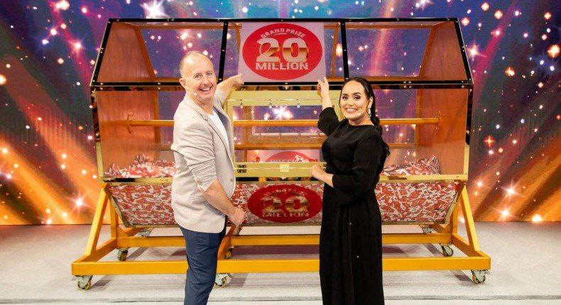 شاب سوري يفوز ببطاقة يانصيب قي...