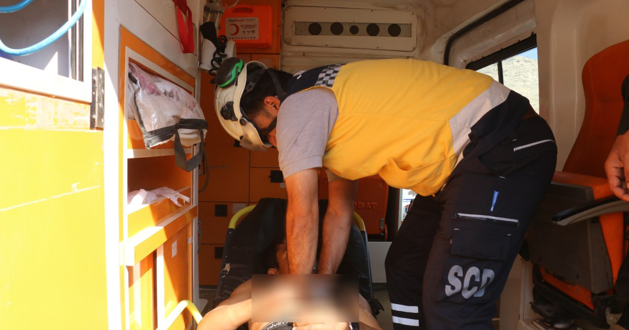 الدفاع المدني ينتشل جثة طفل من...