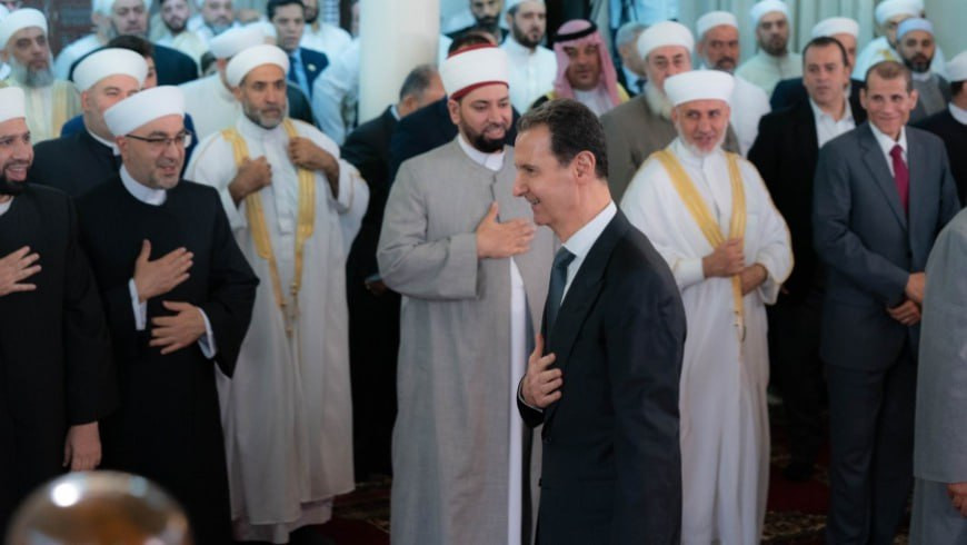 الصدفة تكشف مؤذن مسجد في دمشق...