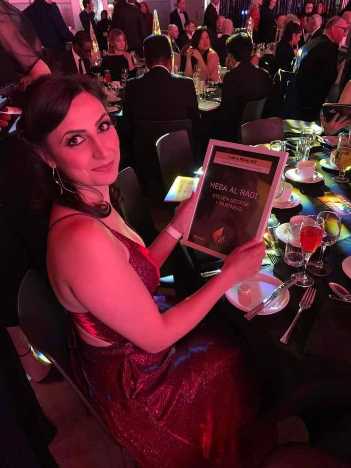 بالصور والفيديو.. مهندسة سورية...