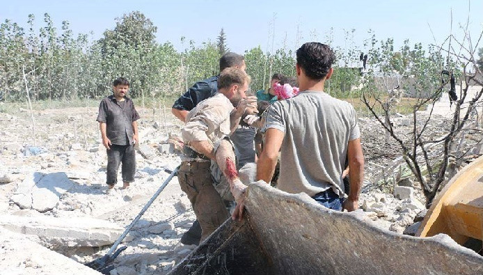 جرحى مدنيون بقصف جوي على غوطة...