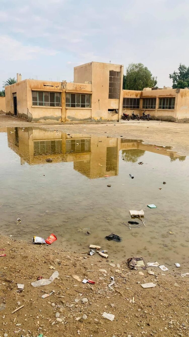 أهالي دير الزور  يمنعون أطفاله...