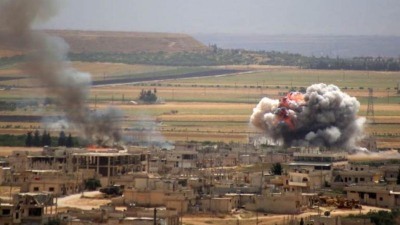 روسيا تقصف ريف حماة الغربي بطا...