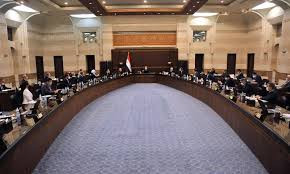 خبير اقتصادي"كيف يقبض وزراء حك...