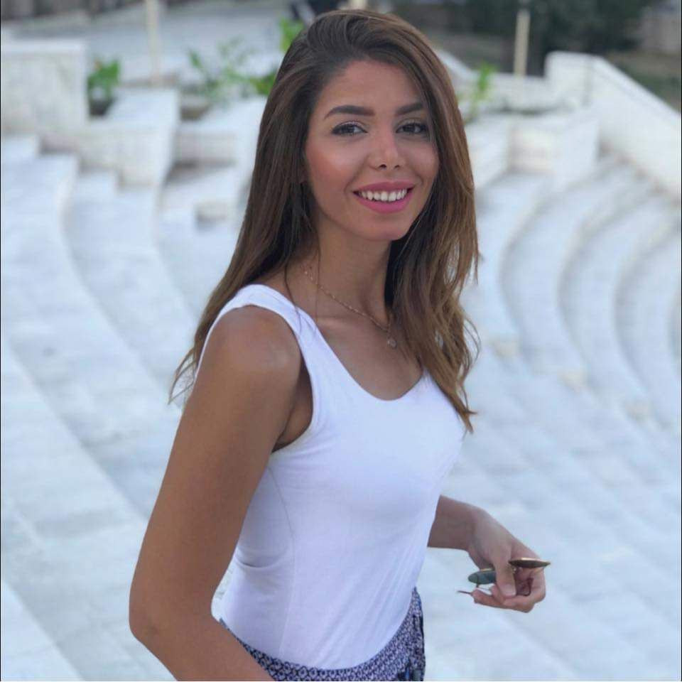 الكيل بمكيالين.. لبنانيون يهاج...