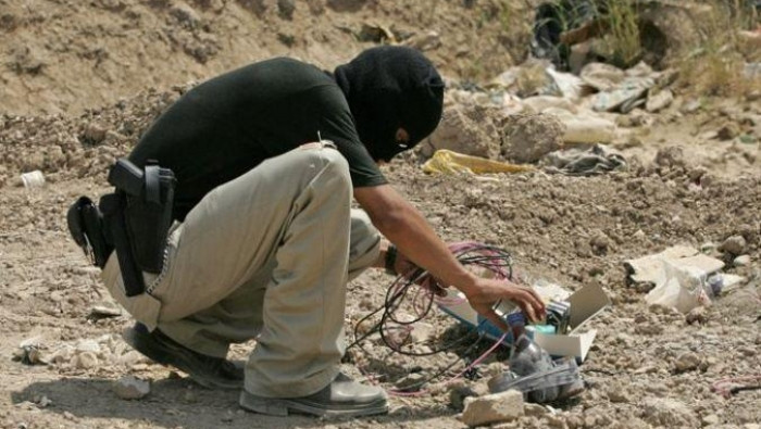 قتلى وجرحى بانفجار ناسفة لقوات...