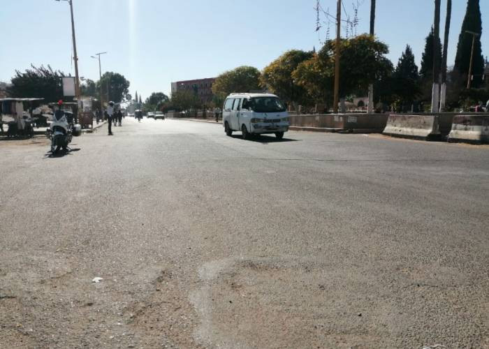 احتجاج واضراب لسائقي السرافيس...