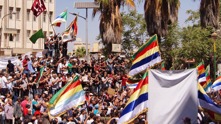 السويداء تنتخب هيئة للحراك الشعبي 