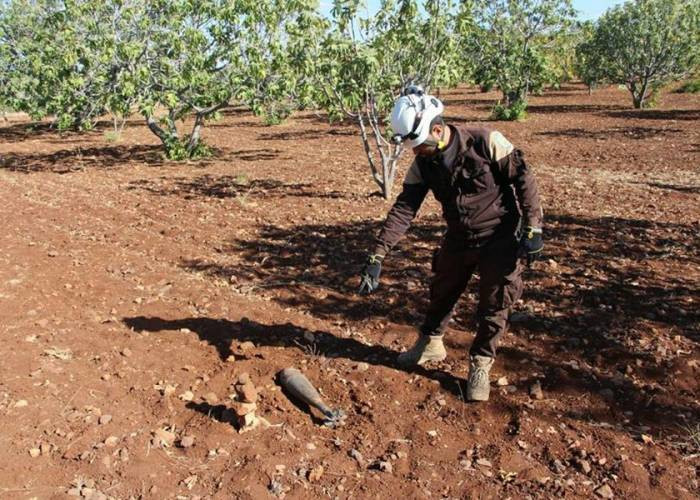 الدفاع المدني يخذر من مخلفات الحرب 