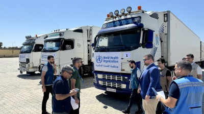 بعثة أوربية تتفقد دخول المساعدات الإنسانية عبر معبر باب الهوى 