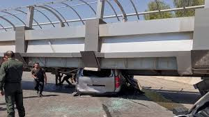 سقوط جسر مشاة في دمشق: حادث يك...