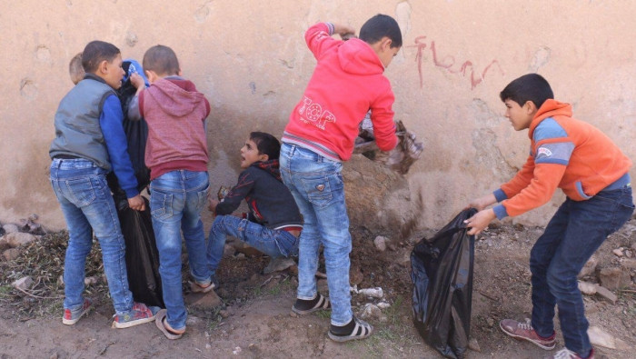 حملة لـ "إدارة النفايات" في مد...