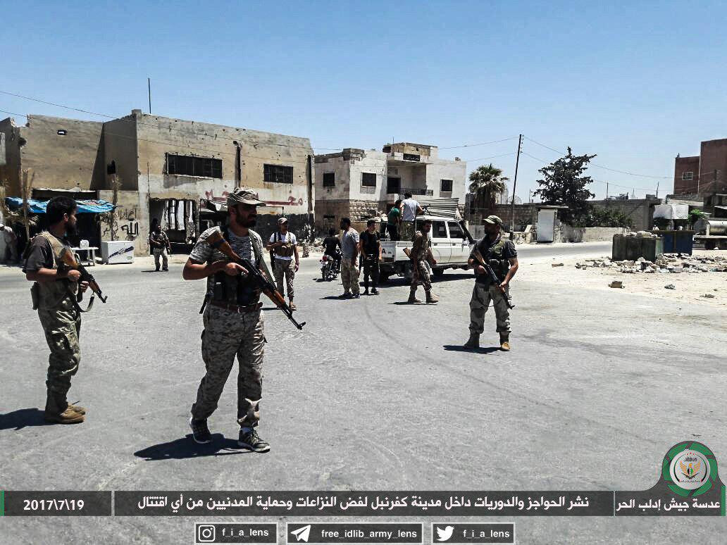 جيش إدلب الحر يتدخل كقوة فصل ف...