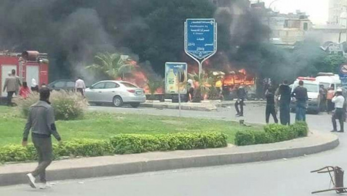 ضحايا مدنيون بتفجير وقذائف على...