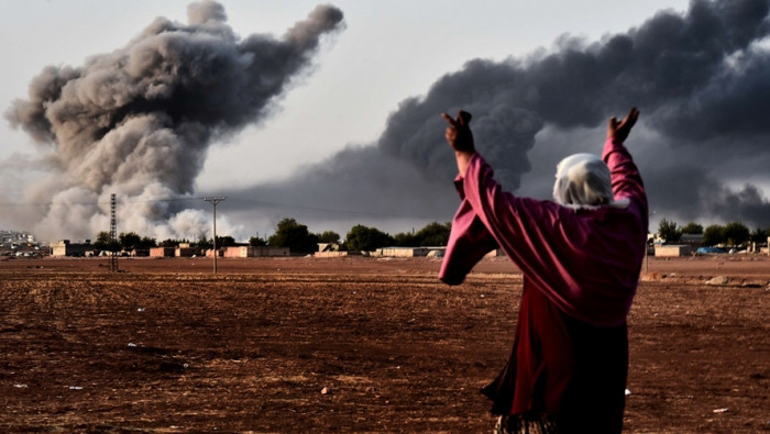 شهداء مدنيون بغارات للتحالف عل...