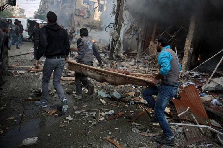 شهيد وجرحى بقصف مدفعي وجوي على...